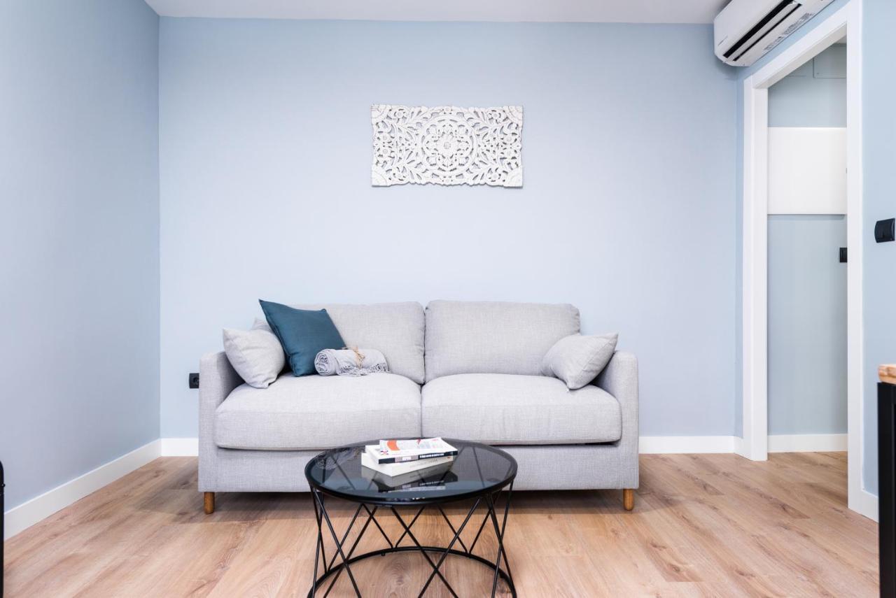 One Bedroom 1202