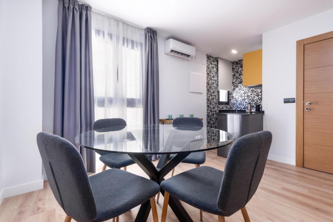 One Bedroom 1202