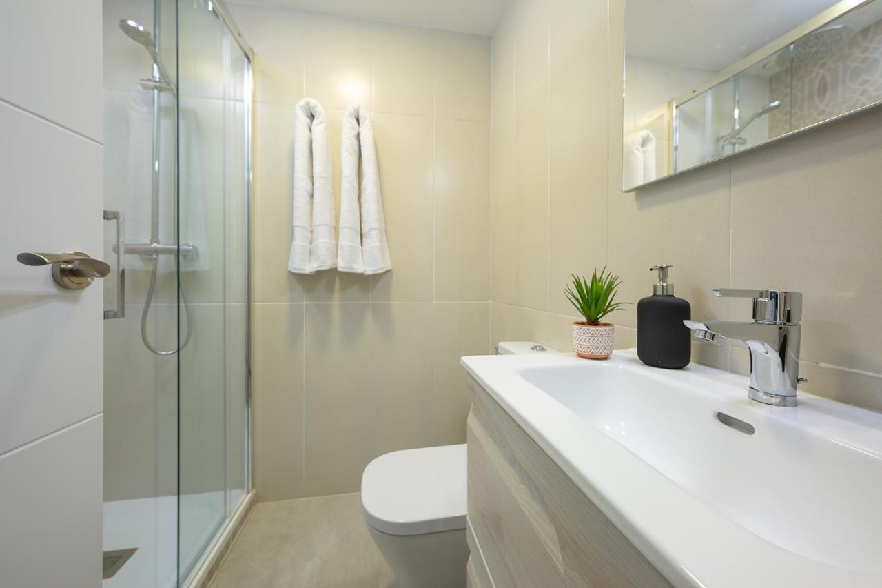 One Bedroom 1202 *